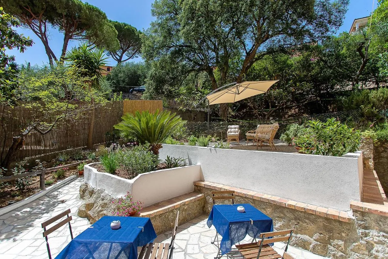 Brezza Marina Guest House Porto Ercole  Bed & Breakfast Porto Ercole (Grosseto)